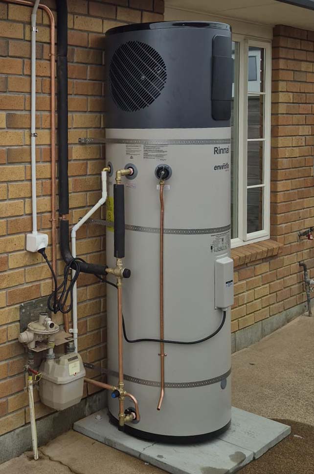 HydraHeatInstallJohnny Rinnai HydraHeat Install by APG